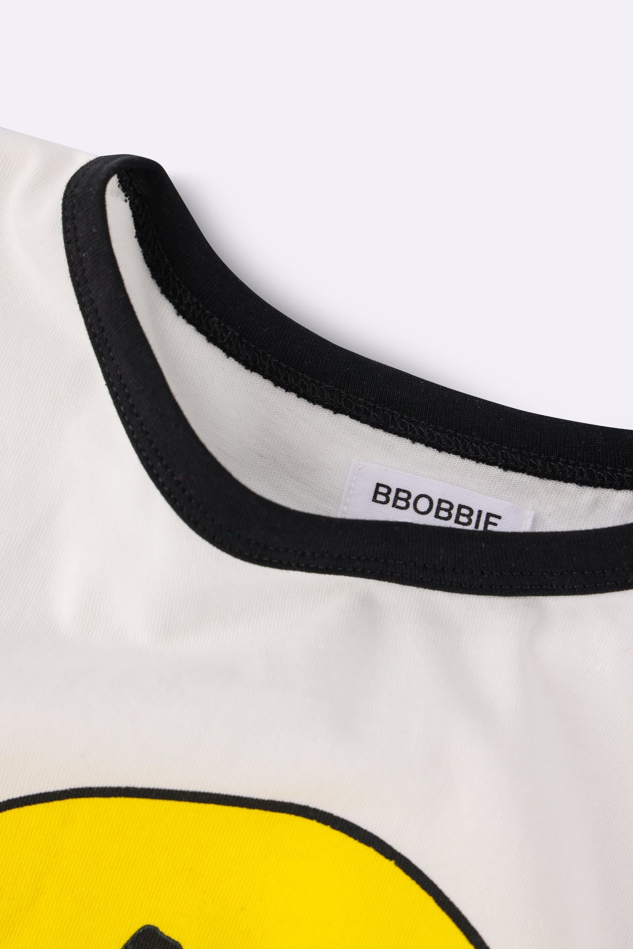 SMILEY TEE in WHITE
