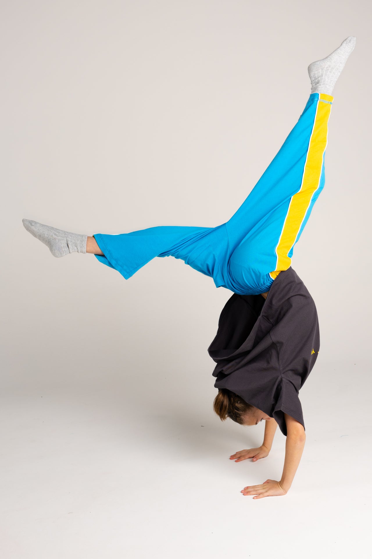 TWO TONE BASE PANT in BLUE/MUSTARD