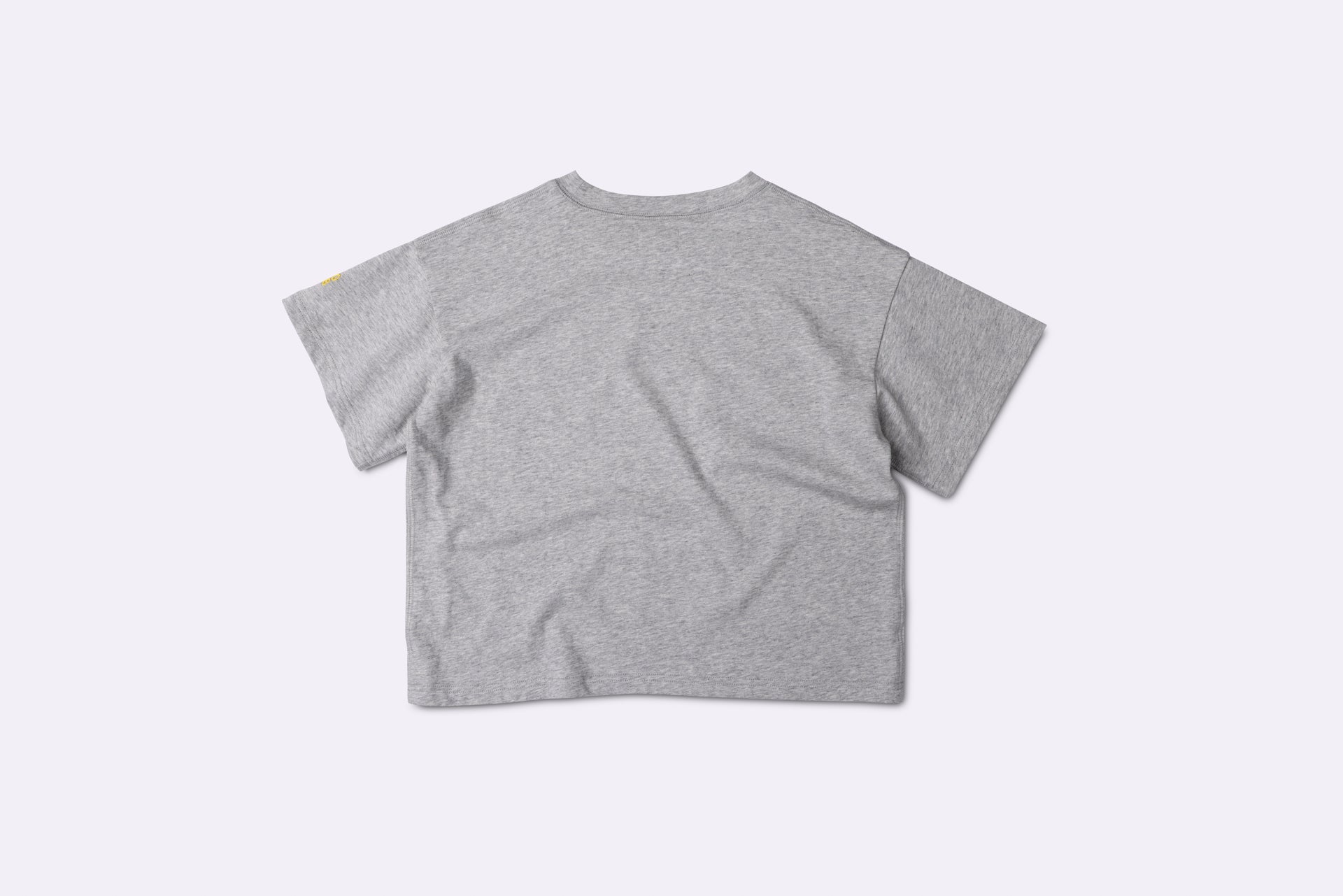 BASE TEE in STONE GREY