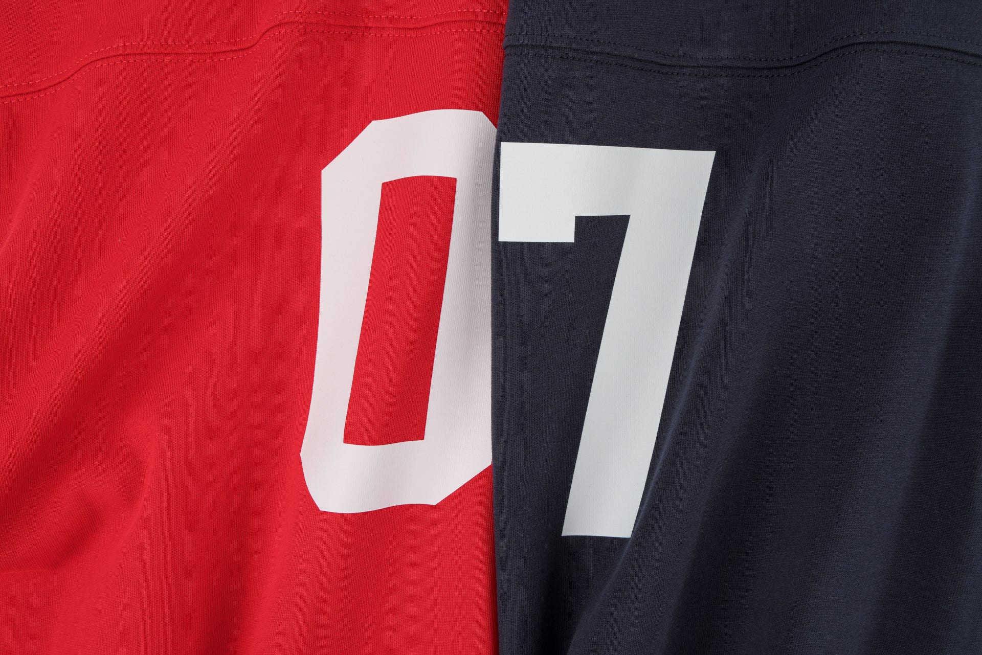 07 TEE in RED