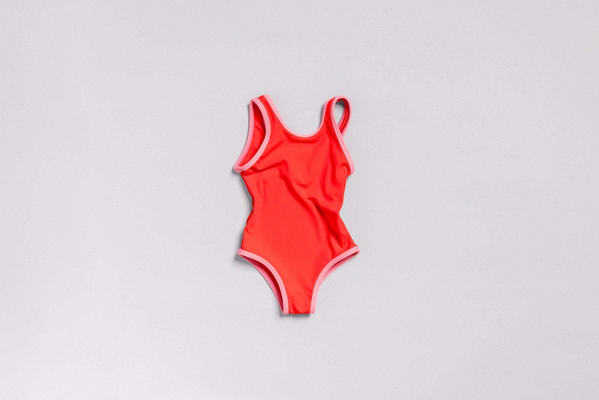 THE STEVIE in CANDY RED