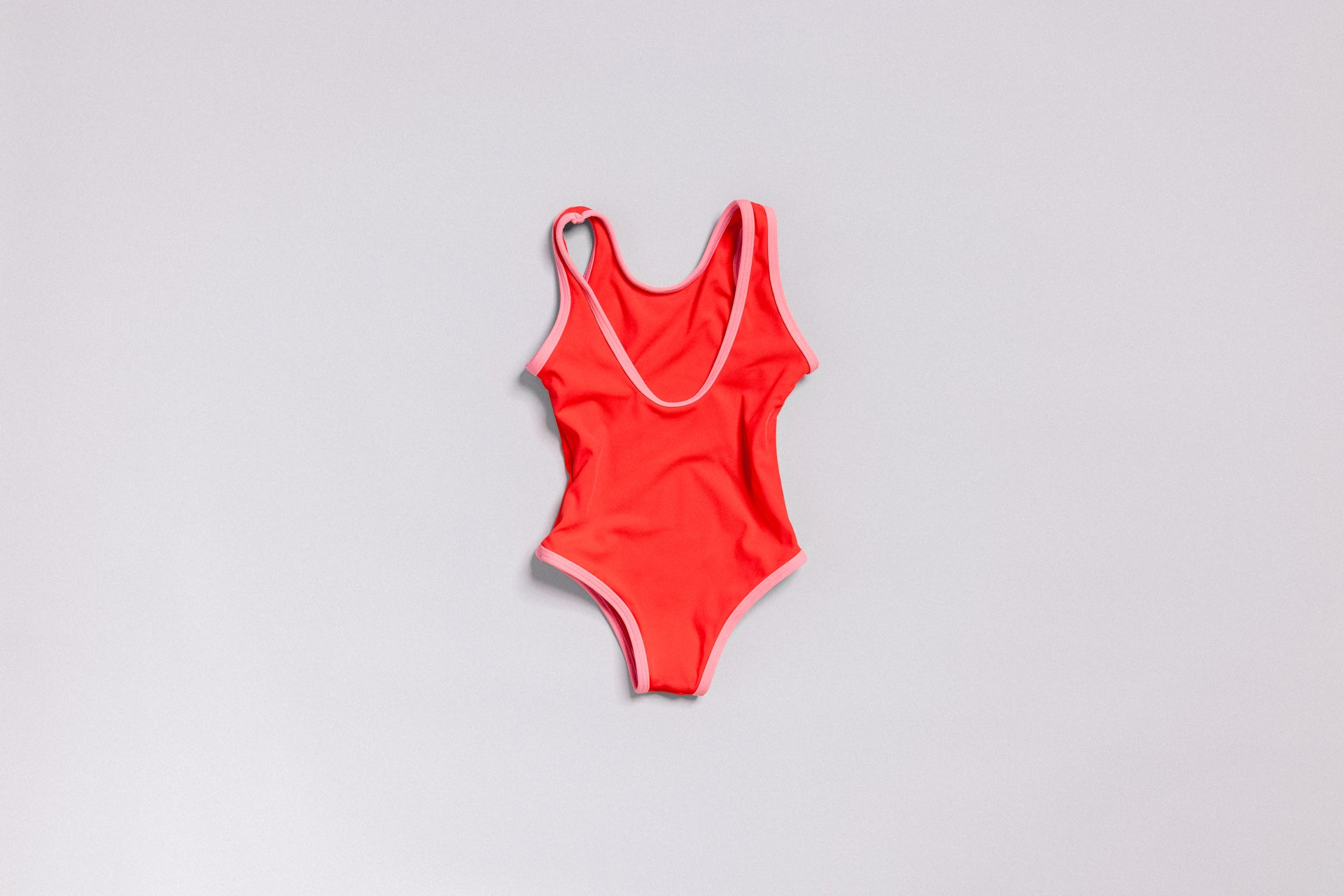 THE STEVIE in CANDY RED
