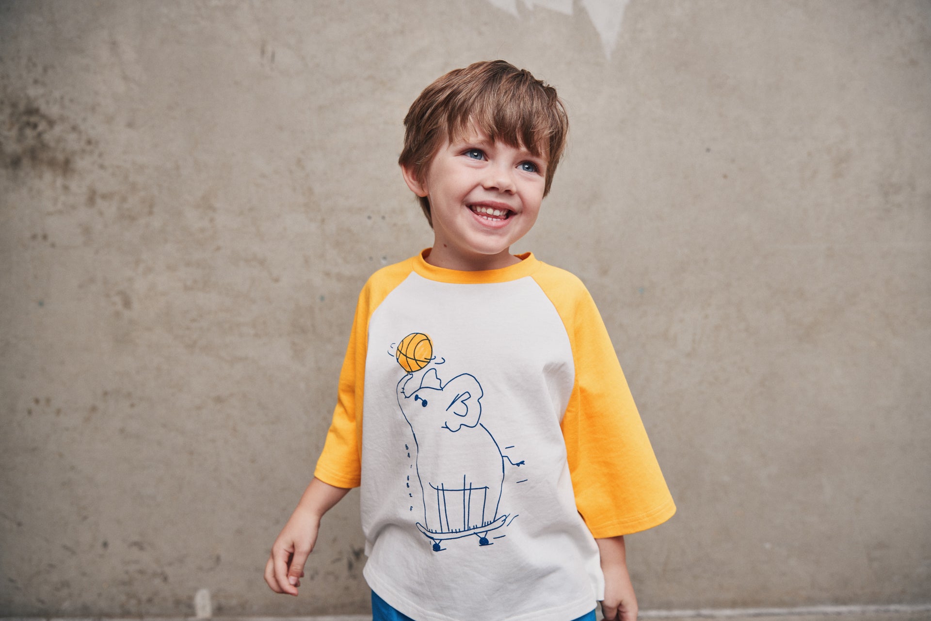 THE ELEPHANT RAGLAN